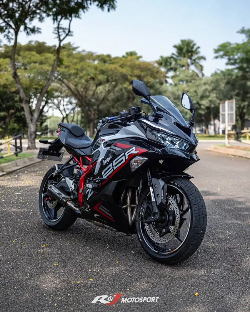 (Full Paper)Kawasaki Zx25R Nik 2021 ABS Warna Hitam