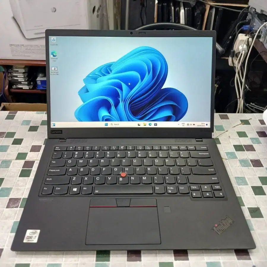 Lenovo Thinkpad X1 carbon i7 gen10 ram 16gb/ Ssd 512gb D-TM