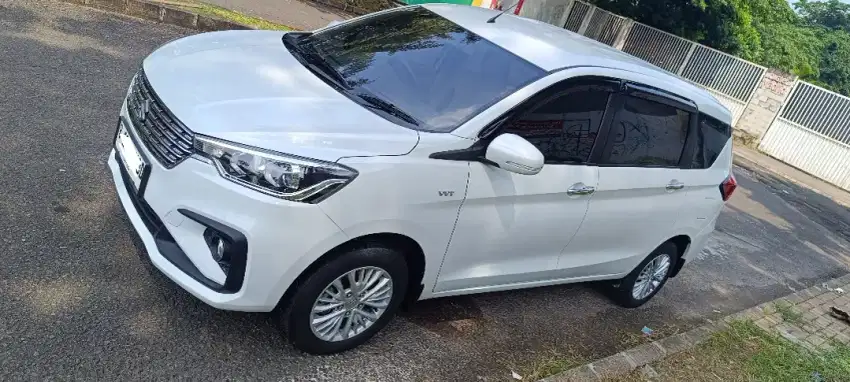 Suzuki ERTIGA GX 2018 putih AT