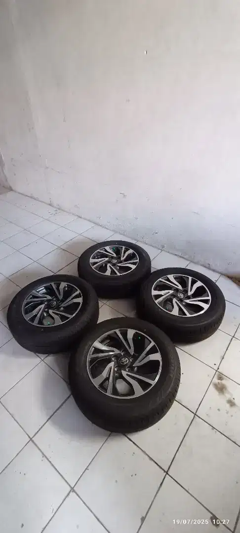 Velg Reborn Facelift lepasan
