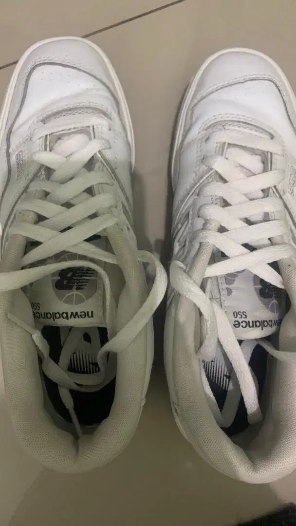jual cepat! ori footlocker nb 550