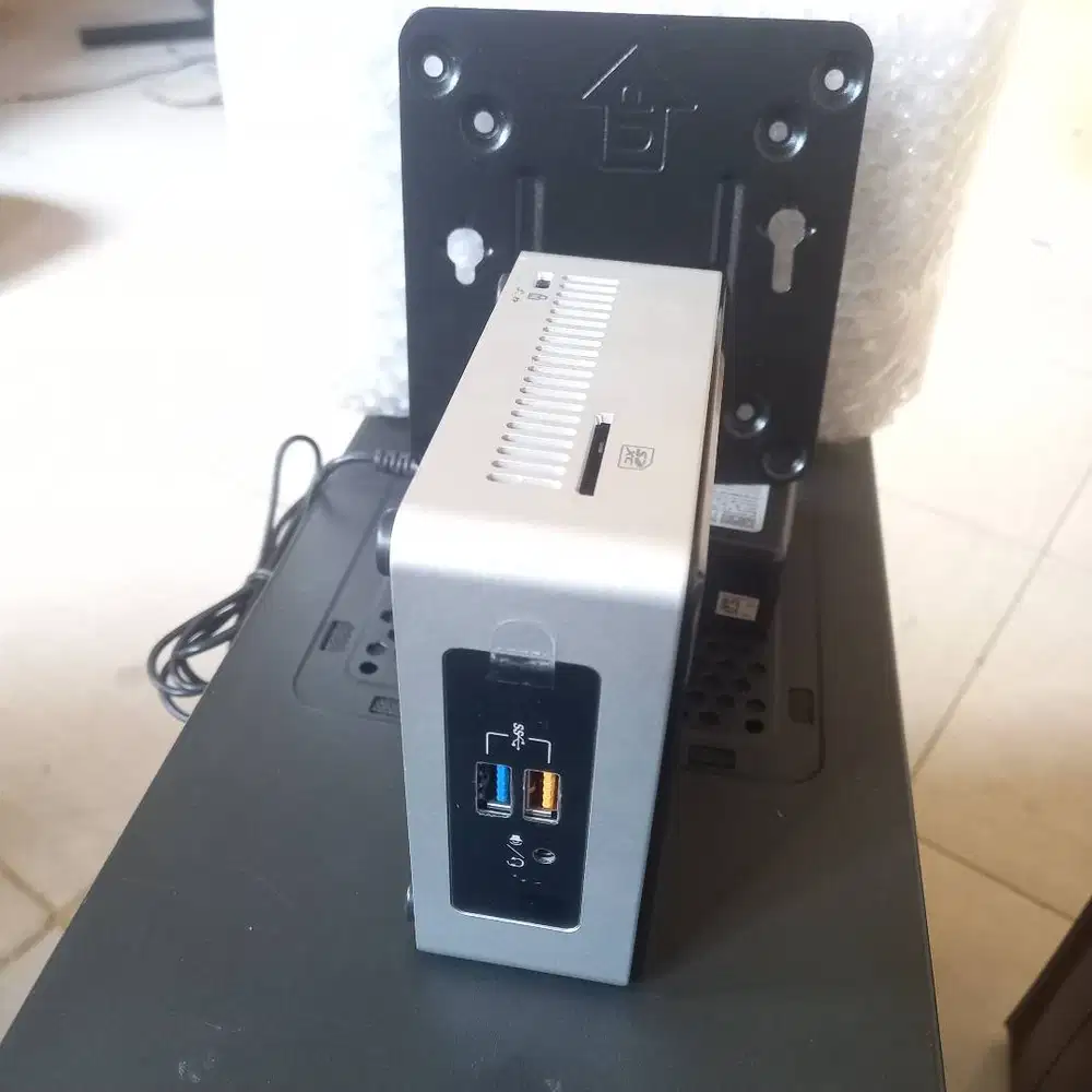 TERIMA JUAL KOMPUTER KECIL ATAU MINI PC