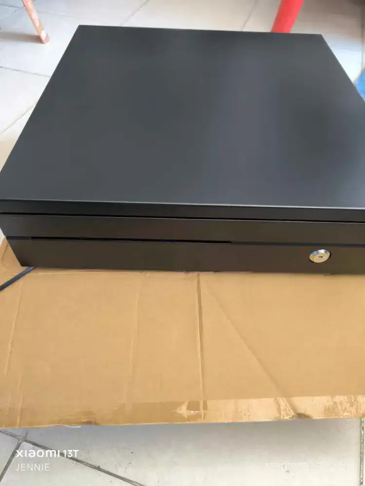 Cash drawer iware UL400 / LACI KASIR IWARE UL400