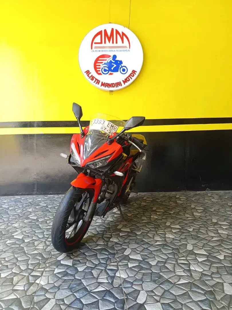 HONDA CBR 150 R TH.2018, B DEPOK.