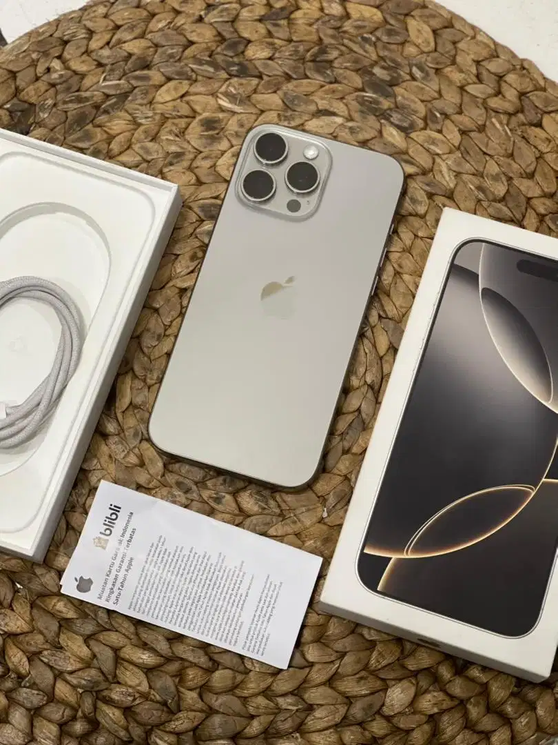 Iphone 16 promax 512gb like new