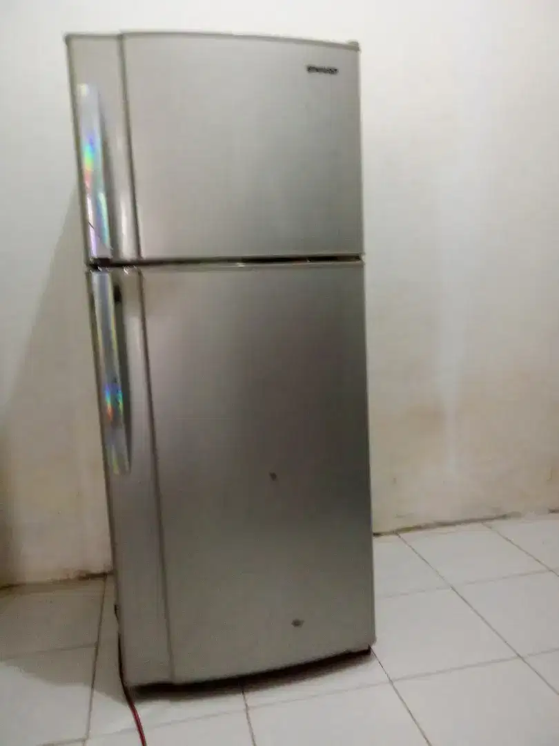 Kulkas 2 pintu sharp