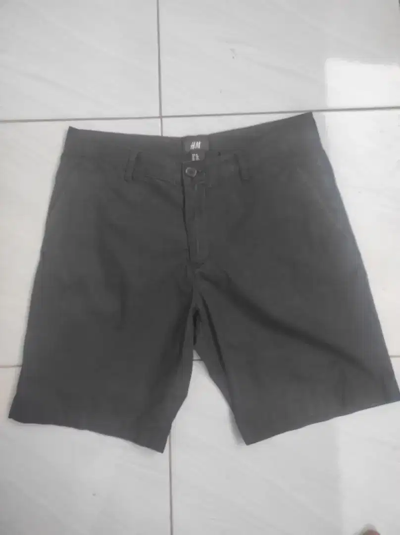 Jual celana pendek H&M original