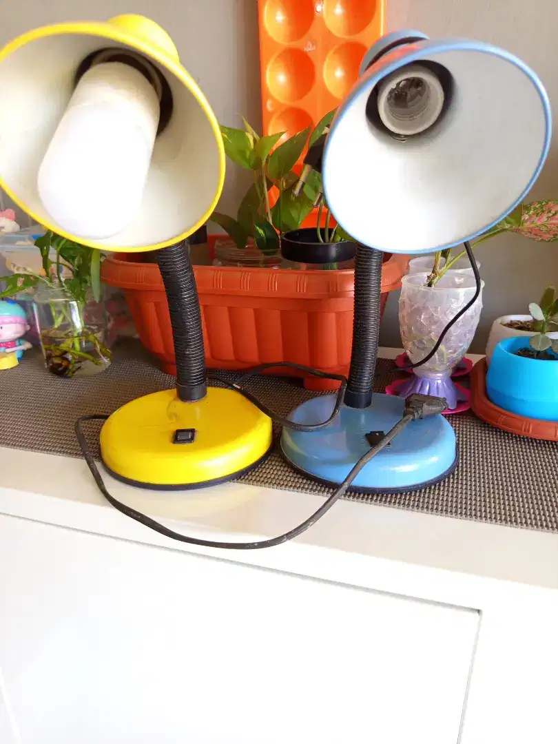 Lampu Belajar 2 unit