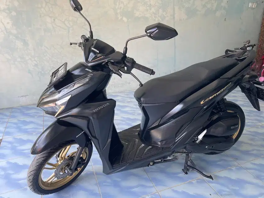 Vario 150 cc Excelusive Matte Black