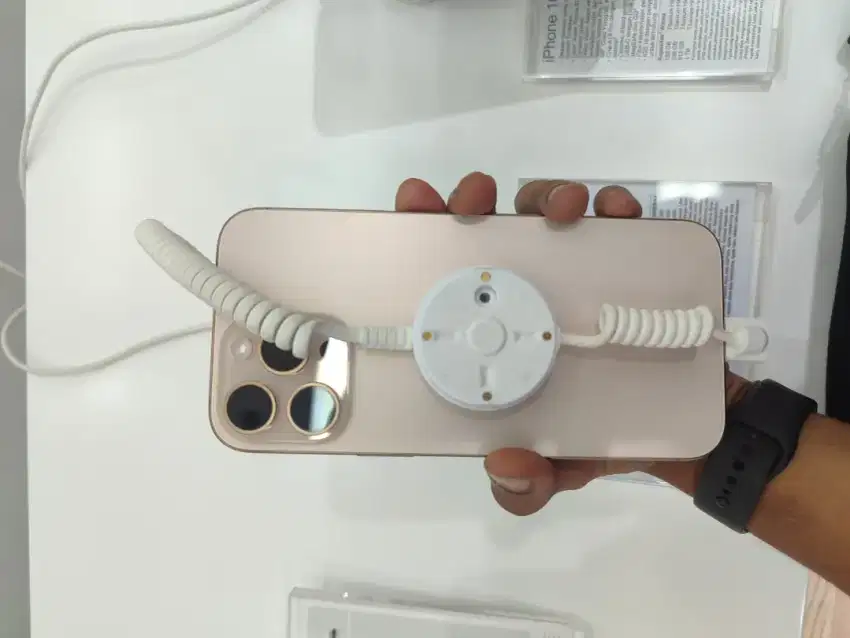 Kredit iPhone 16 pro max promo triple zero dan potongan 2 bulan