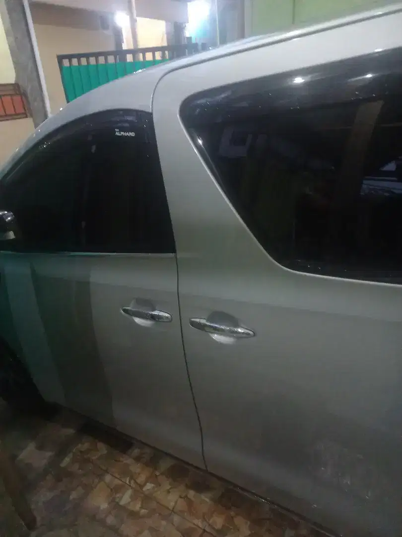 Alphard 2.4 premium saund 2010