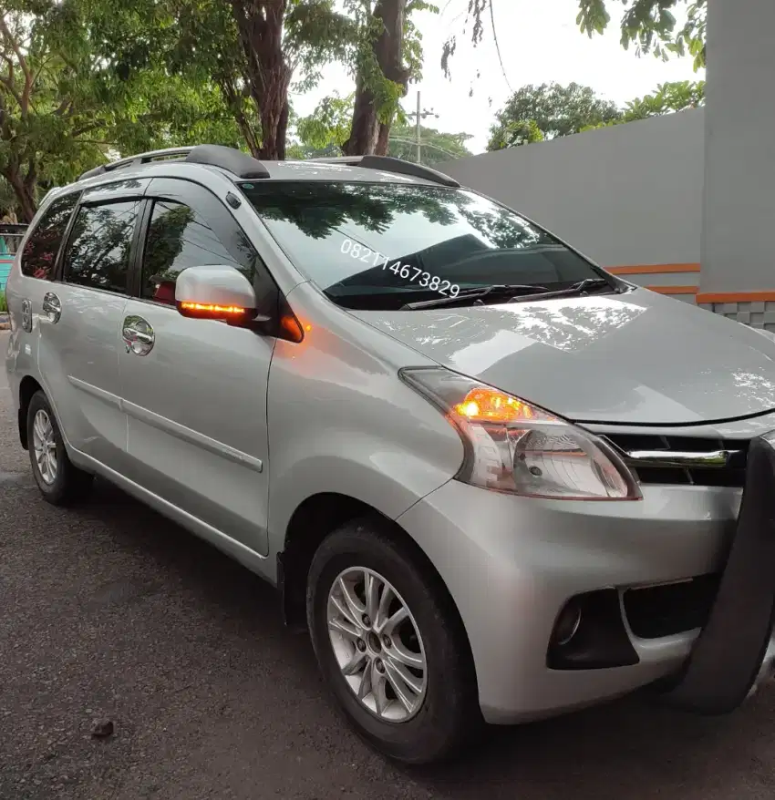 Xenia r deluxe low km istimewa