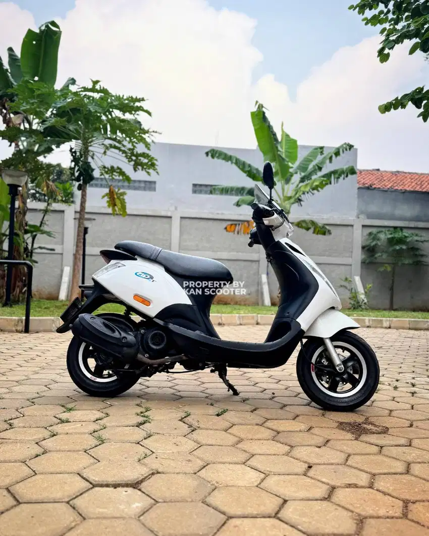 JUAL MURAH PIAGGIO ZIP 4T ITALY 2010 MULUS