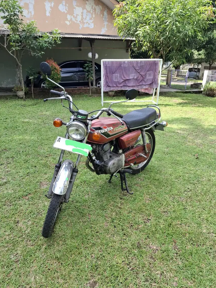 HONDA CB100 K5 KLASIK ORIGINAL real paint (RARE ITEM)