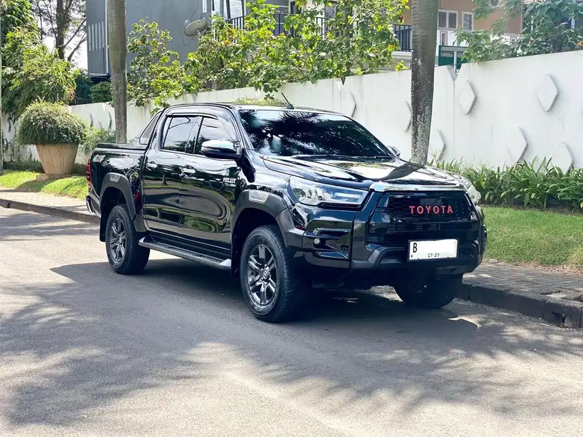Toyota Hilux  doubel cabin 4x4 mt 2023