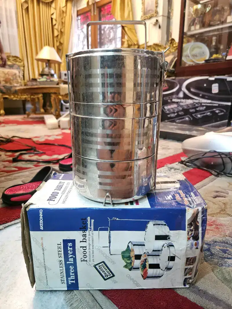 Rantang stainless 4 tingkat