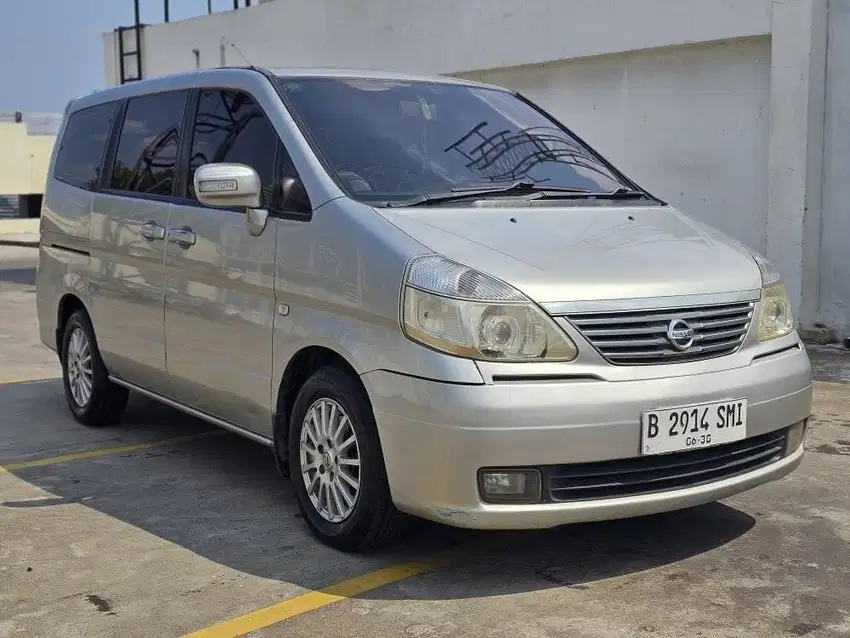 Nissan Serena HWS A/T 2010/2011 istimewa
