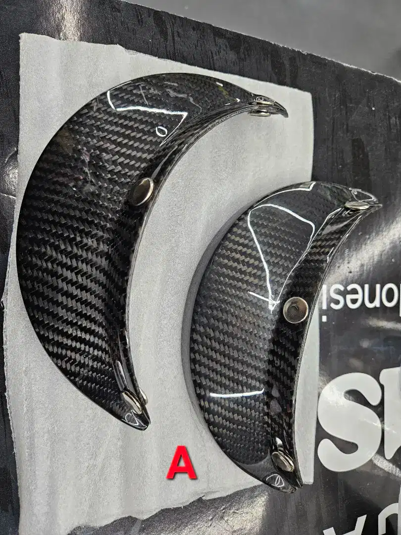 Pet helm carbon original, universal