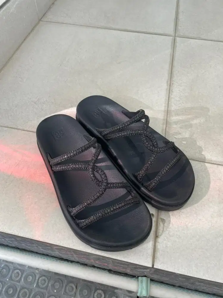 DIJUAL SANDAL ZAXY ORIGINAL (NEGO)