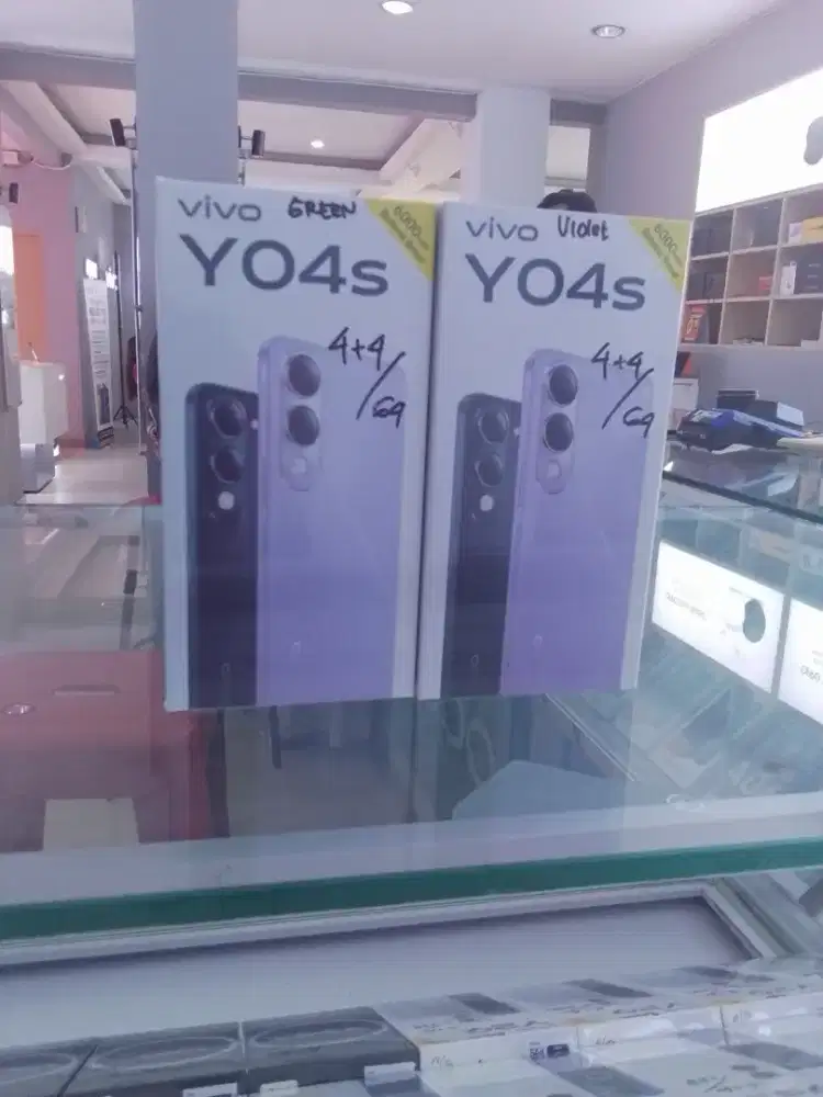 Vivo Y04s ram 8/128 baterai 6000mAh