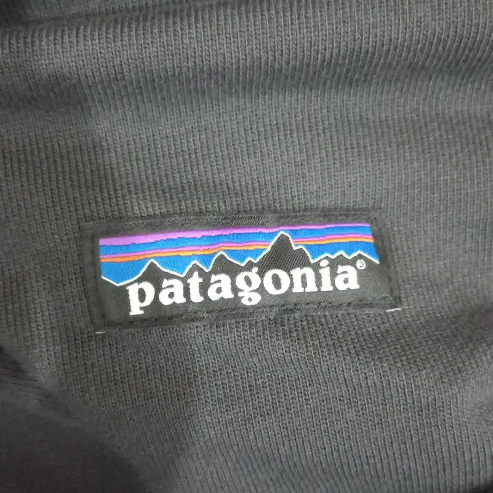 DIJUAL 2nd Sweater Pria Ex. Patagonia