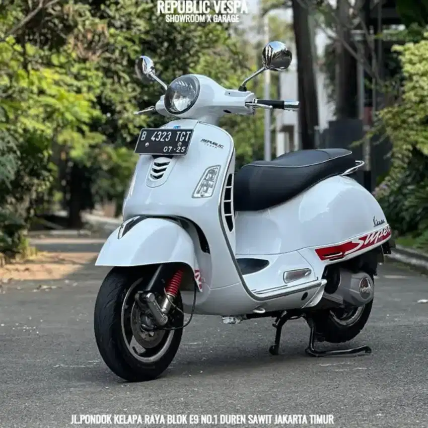 JUAL CEPAT VESPA GTS 150 3V TH 2014 TERMURAH