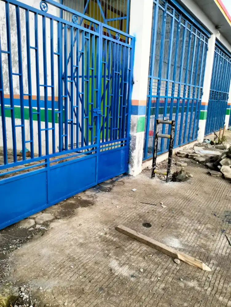 Pintu lipat dan pintu dorong