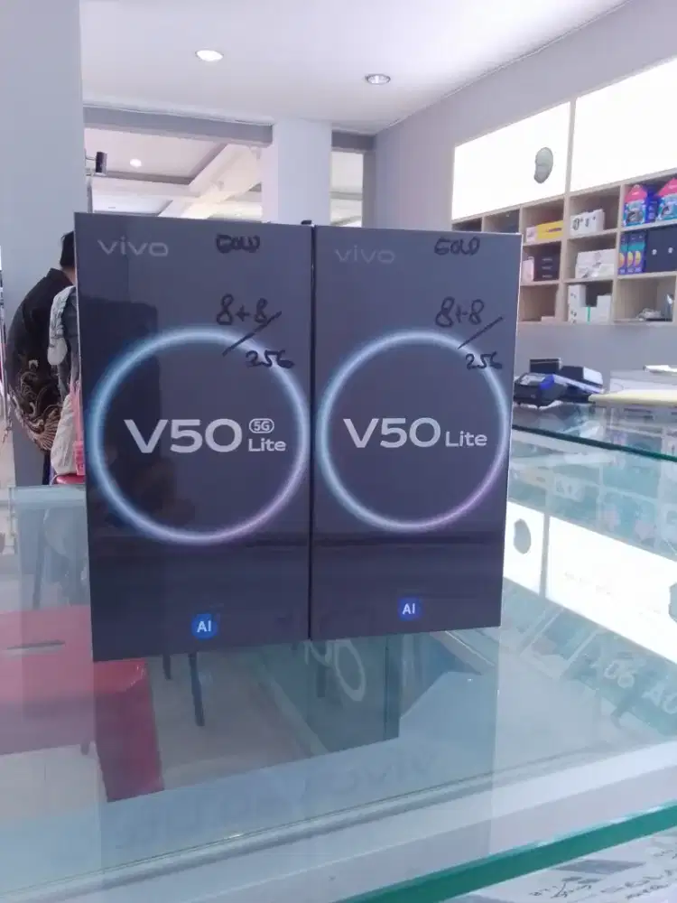 Vivo V50 5G Zeiss RAM 12+12/512 promoo