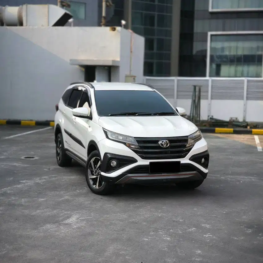 TOYOTA RUSH S TRD SPORTIVO 2018 AT TERAWAT SIAP PAKAI TDP 10 JUTA GAS