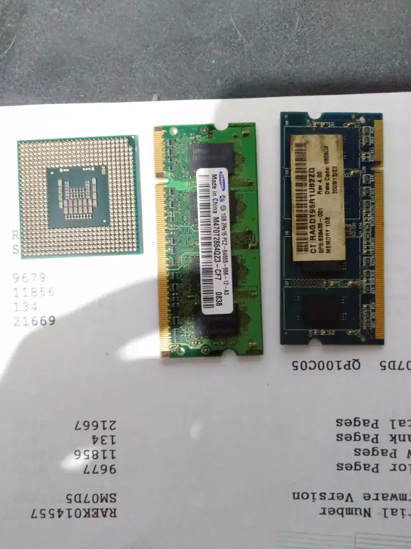 Borongan prosesor core2 duo T6600, ram DDR2 1gb ada 2 keping