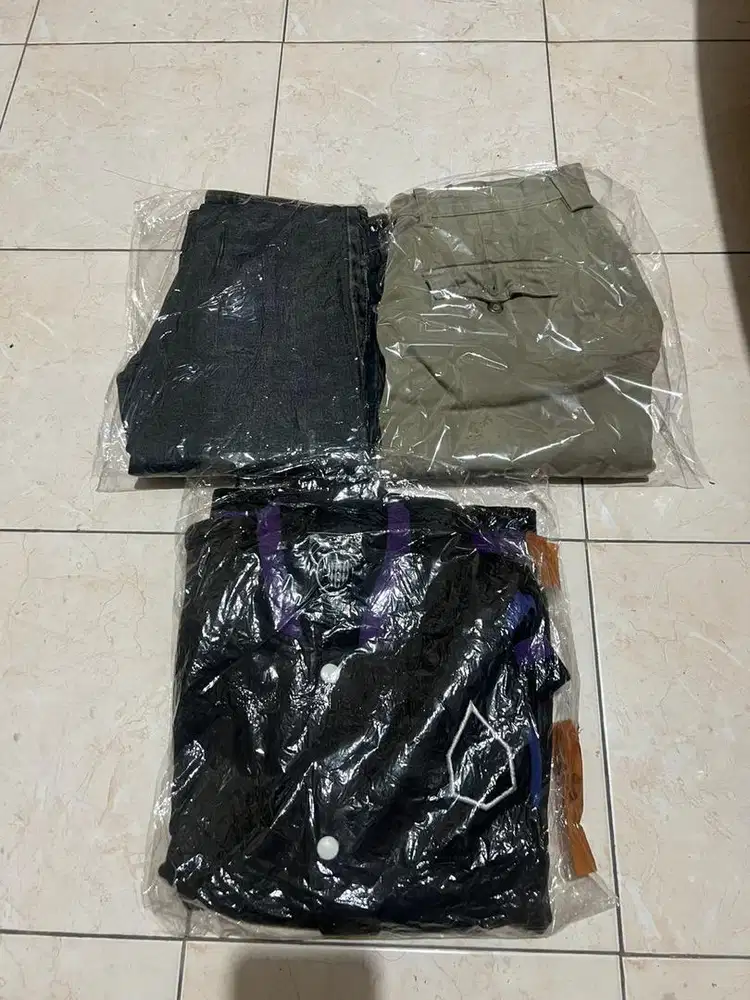 Jaket, Jeans, dan Chinos Sepaket 3 150 Ukuran M (45-57KG) Preloved