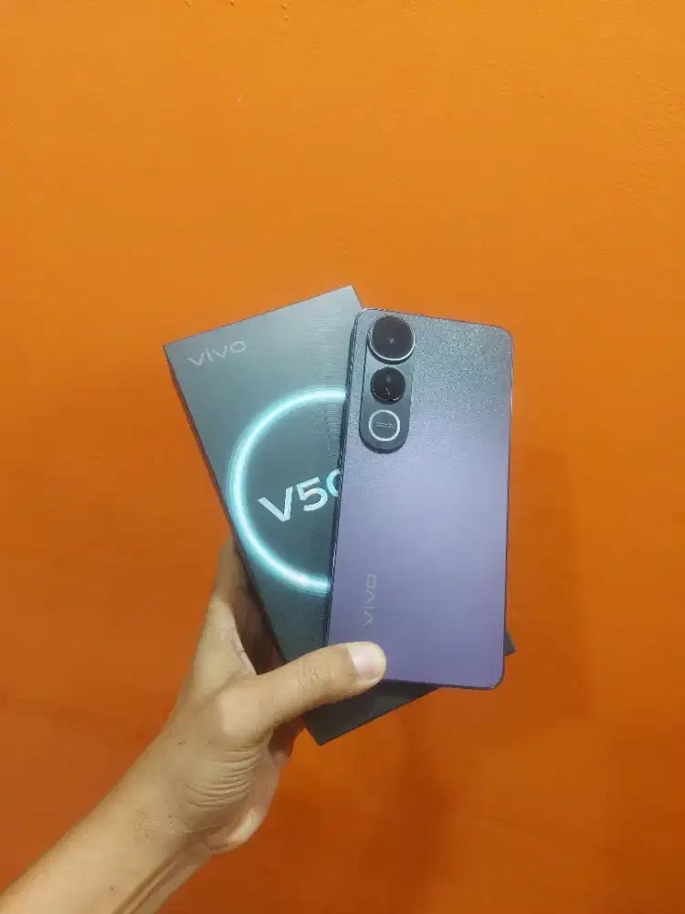 VIVO V50 LITE 4G Ram8/256GB 1bln Pake Garansi JUNI 2026 LIKE NEW.