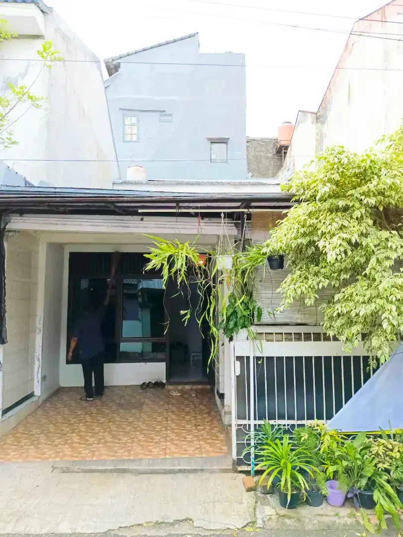 Dijual Rumah Kebon Jeruk Jakbar Jl. Persatuan, SHM, Bebas Banjir