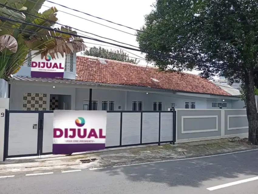 Rumah luas,rapih sudah renovasi di Bendungan Hilir Jakarta Pusat