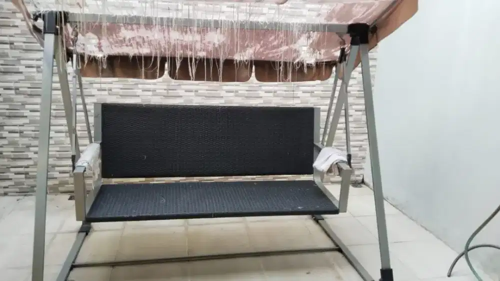 Ayunan besi panjang 1,5meter