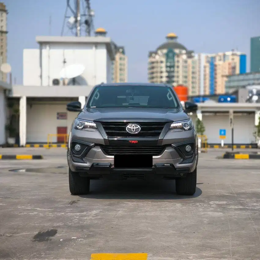 TOYOTA FORTUNER VRZ TRD DIESEL AT 2020 TERAWAT & SIAP PAKAI TDP 25 JT