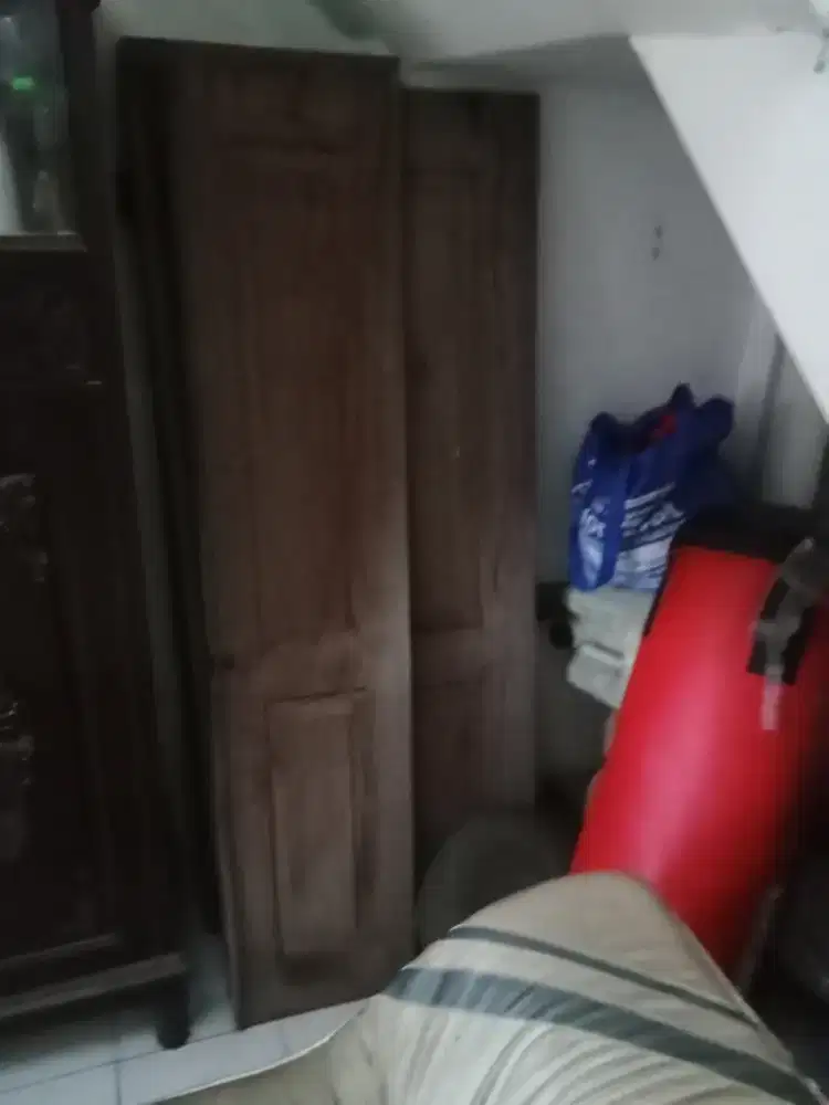 Jendela atau pintu jati kuno