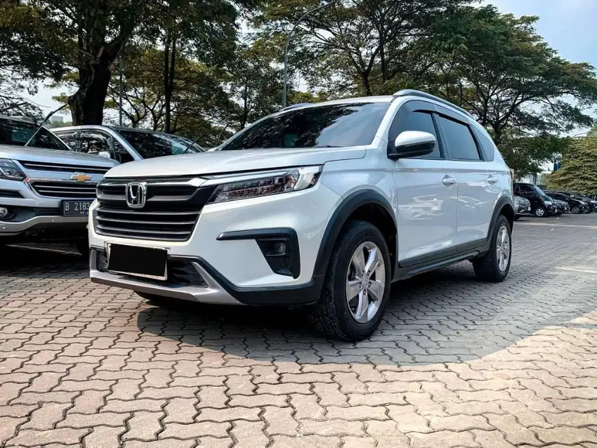 HONDA NEW BRV E CVT 2023 PUTIH. KM 32RB