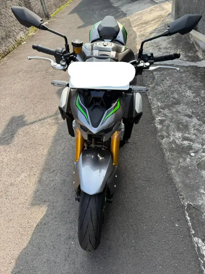 Kawasaki Z900 SE 2025