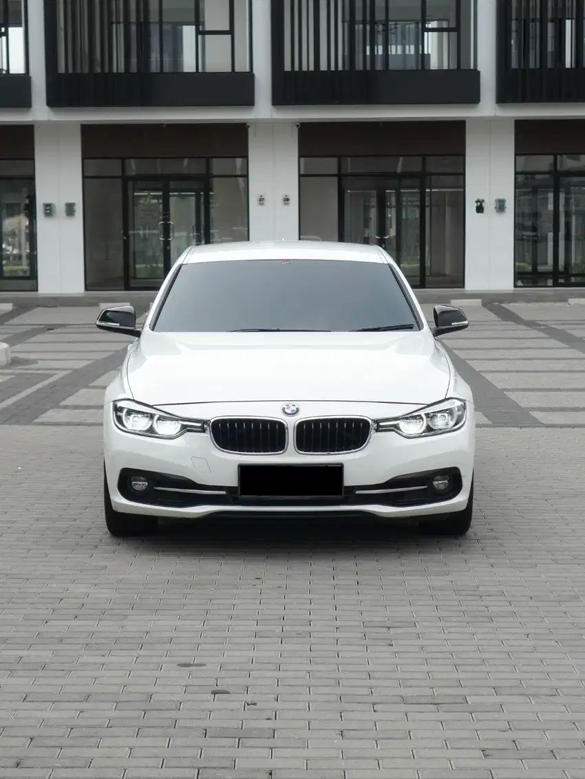 BMW 320i Sport Line 2017 AT