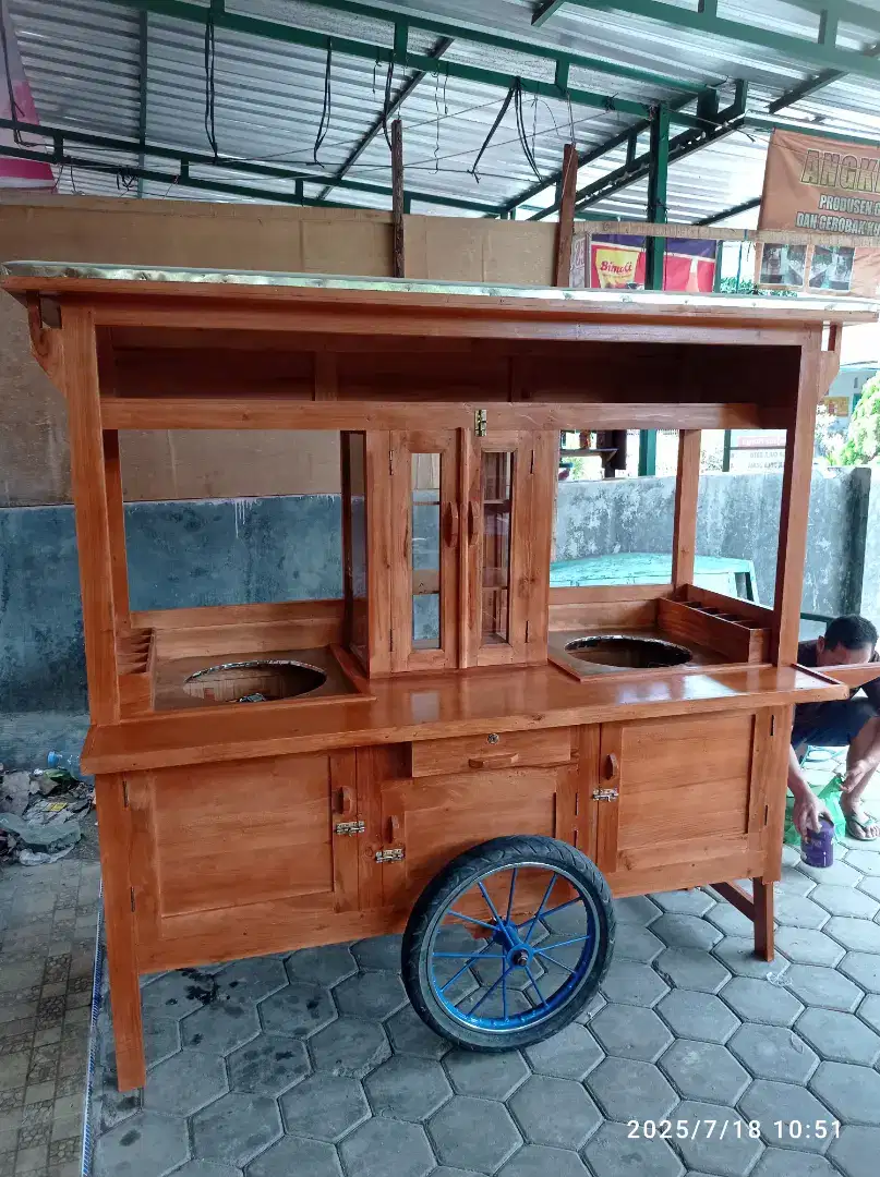 Gerobak mie ayam bakso