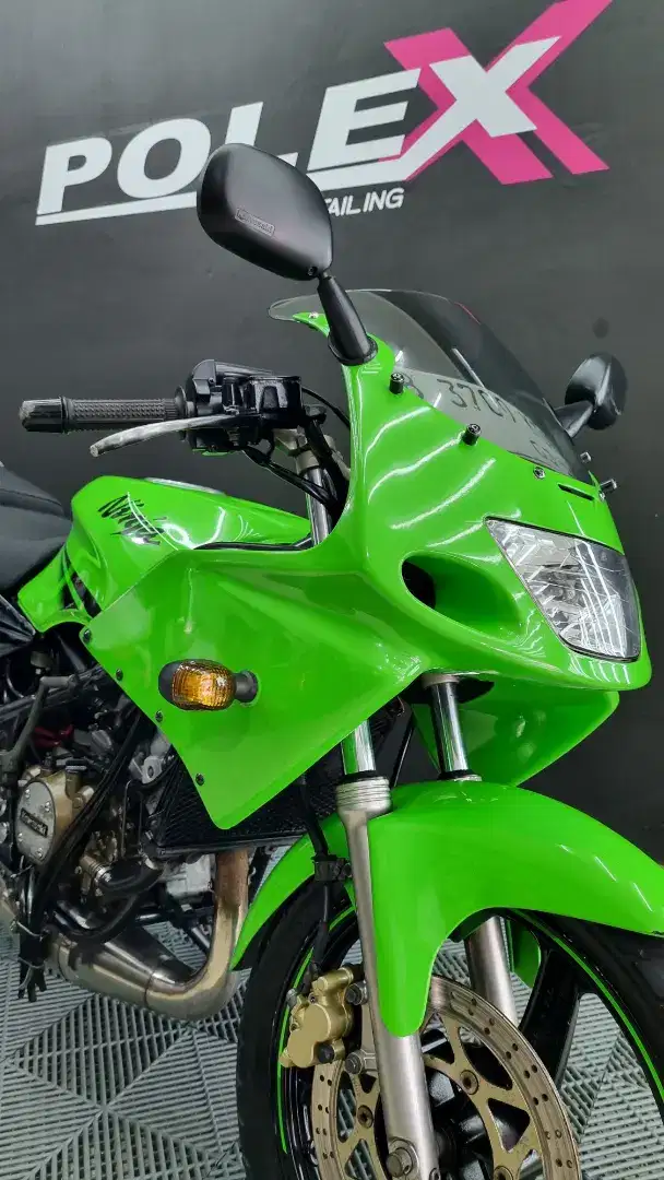 Kawasaki Ninja 150 RR Tahun 2011