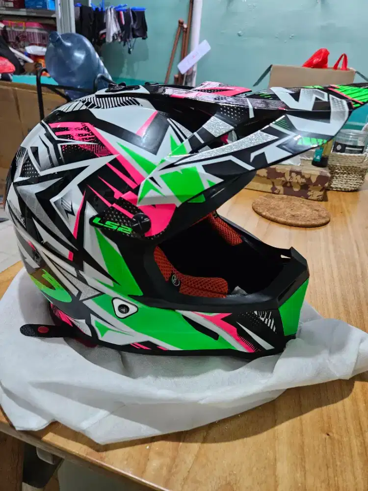 Helm LS2 MX437 Fast Strong