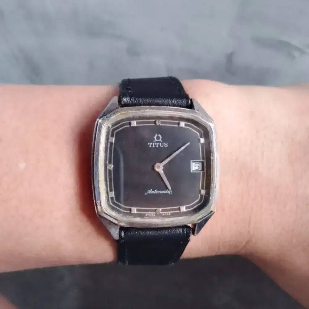 Jam tangan titus