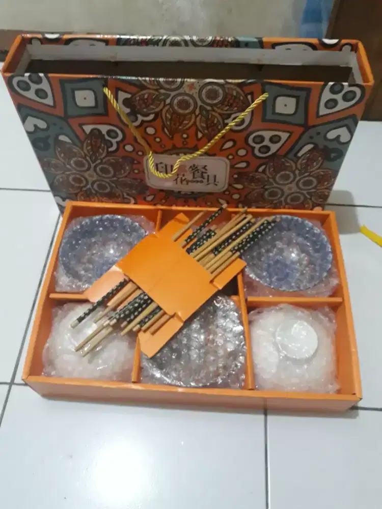 Dijual set mangkuk