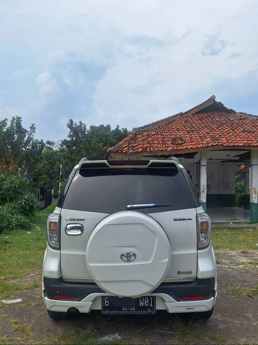 Toyota Rush 2016 1.5 Bensin TRD Sportivo Ultimo Tahun 2016