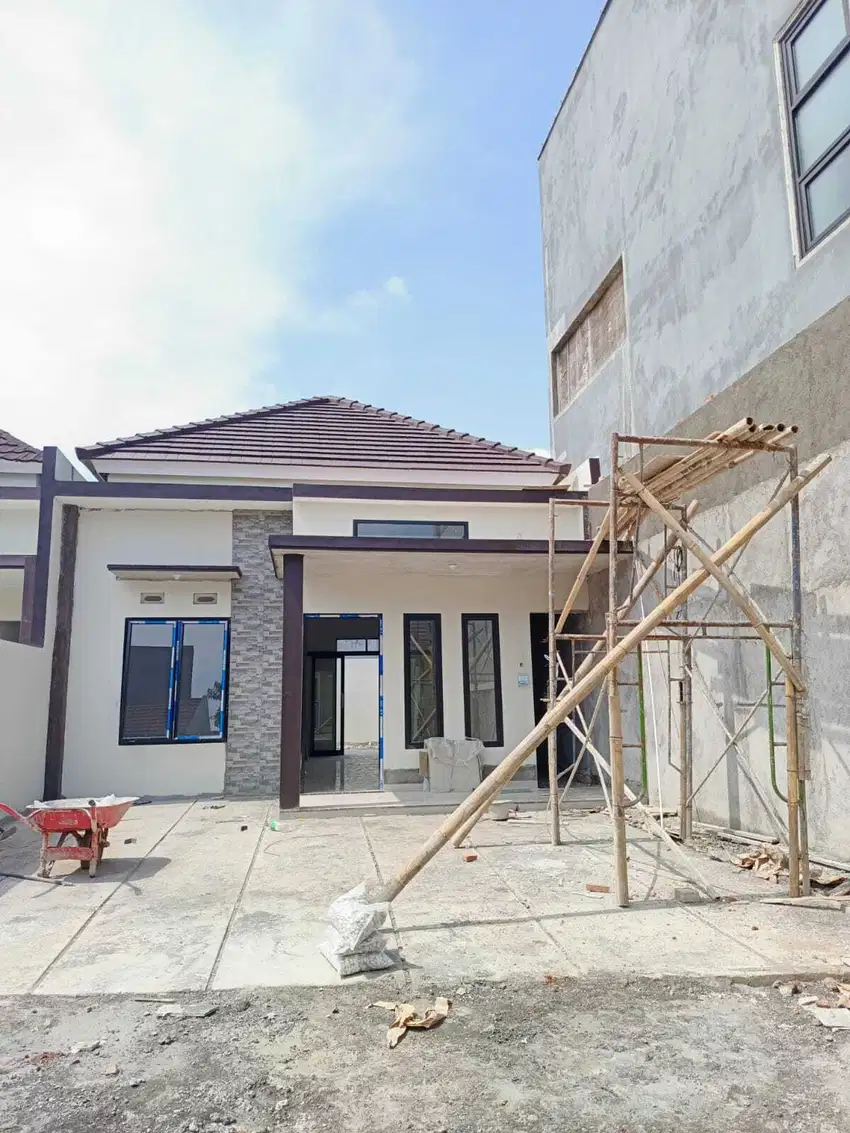 Rumah Nyaman di Tengah Kota Ungaran Progres Bangun Strategis dan Irit
