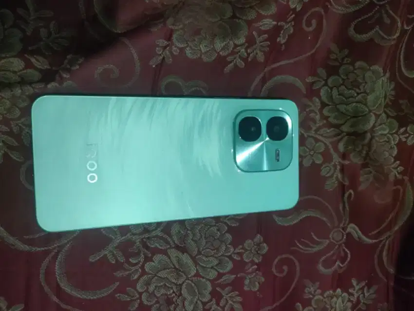 Dijual santai hp IQOO Z9X