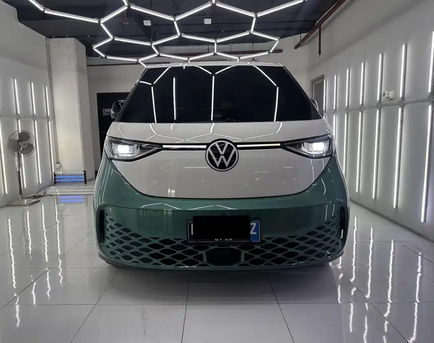 [ LOW KM ] Volkswagen VW ID Buzz EV listrik 2023 km 3 rb like new