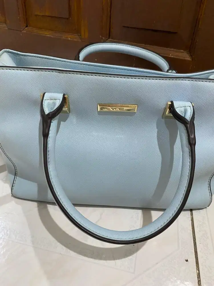 Tas selempang wanita